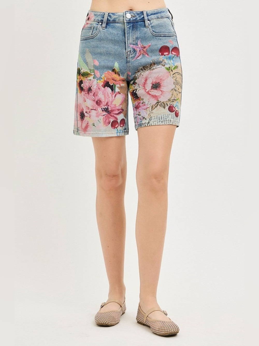 Artsy Floral Collage Print Wide Leg Bermuda Denim Shorts - Risen - Picture 2 of 6